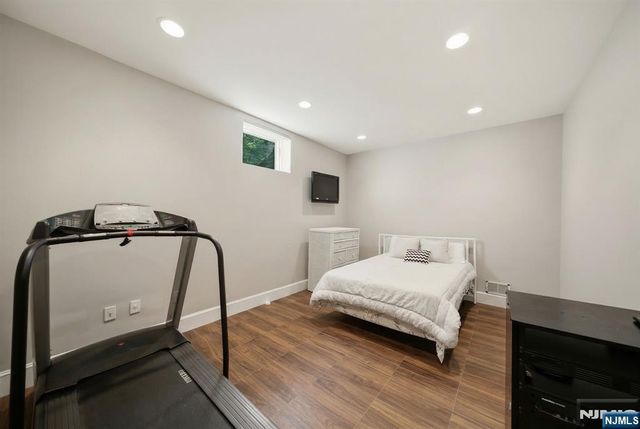 61 Essex Drive, Tenafly, NJ 07670