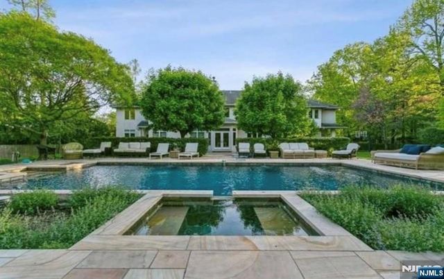 61 Essex Drive, Tenafly, NJ 07670