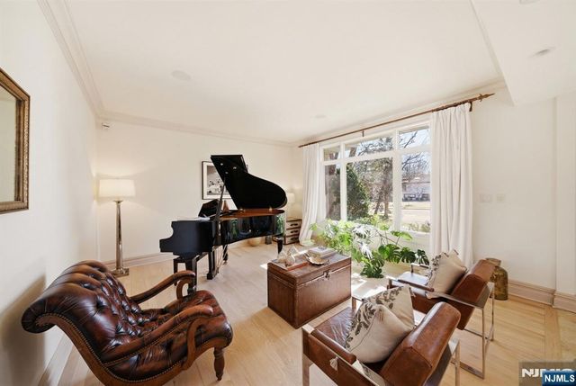 61 Essex Drive, Tenafly, NJ 07670