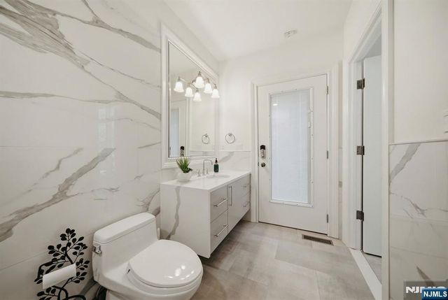 61 Essex Drive, Tenafly, NJ 07670