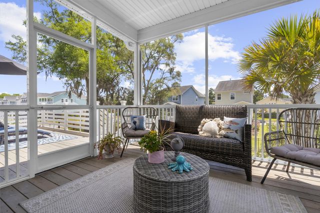 324 Morning Marsh Lane, Wando, SC 29492