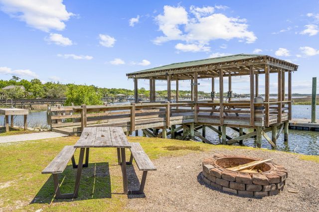 324 Morning Marsh Lane, Wando, SC 29492