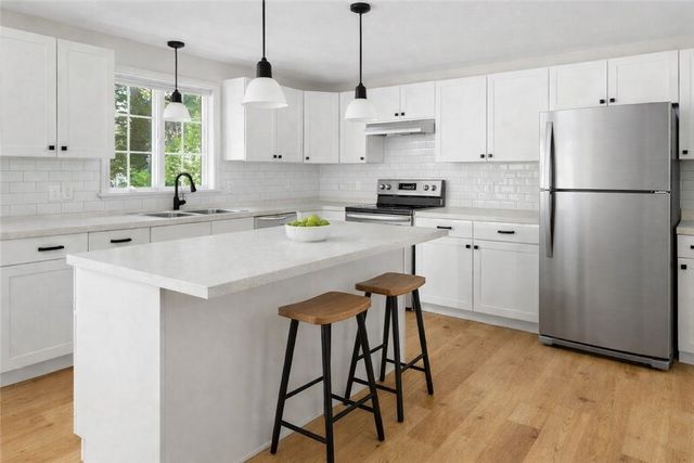 46 North Road, Jamestown, RI 02835