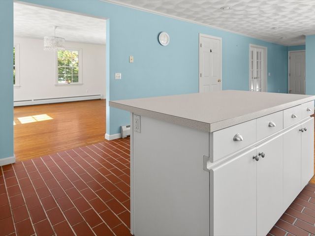 46 North Road, Jamestown, RI 02835