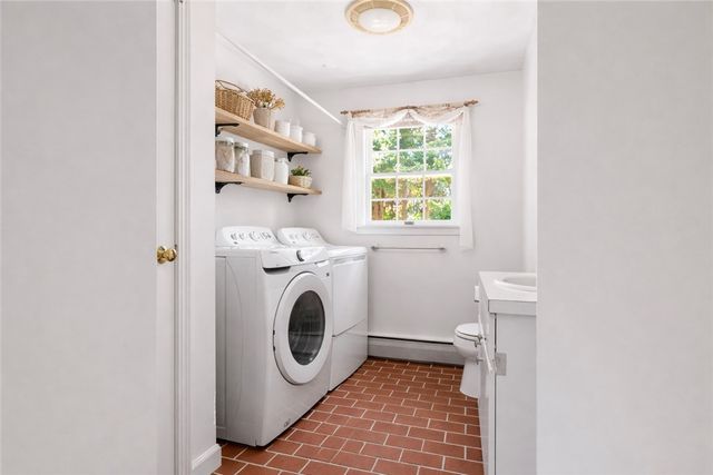 46 North Road, Jamestown, RI 02835