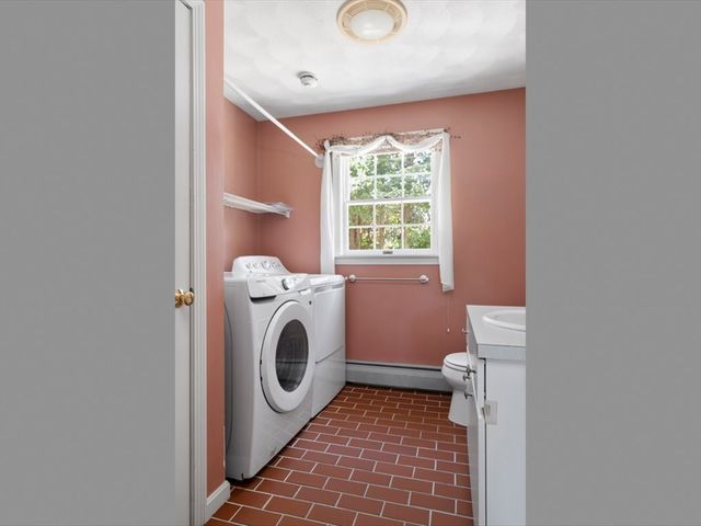 46 North Road, Jamestown, RI 02835