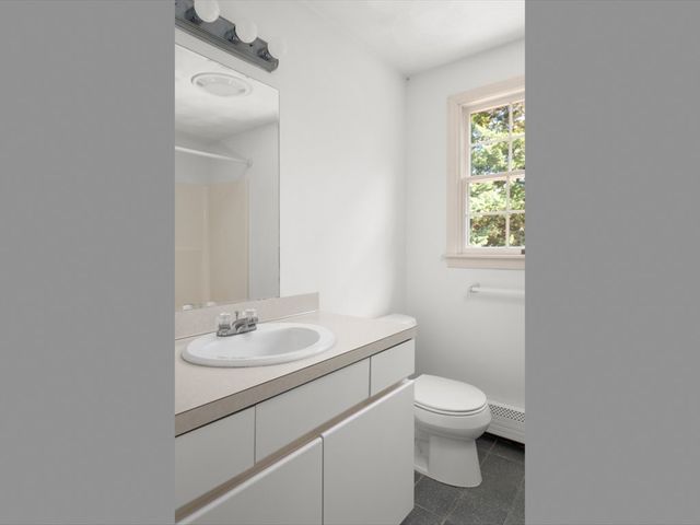 46 North Road, Jamestown, RI 02835