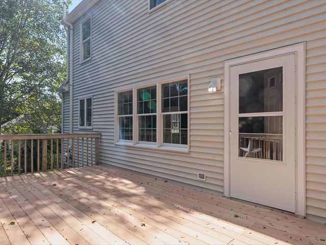 46 North Road, Jamestown, RI 02835