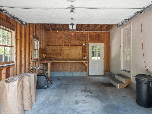 46 North Road, Jamestown, RI 02835