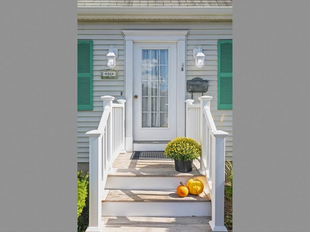 46 North Road, Jamestown, RI 02835