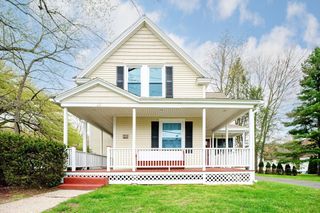 24 Dewey Ave, East Longmeadow, MA 01028