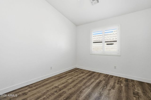 3296 E WARBLER Road, Gilbert, AZ 85297