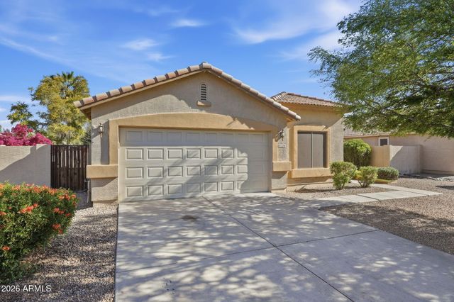 3296 E WARBLER Road, Gilbert, AZ 85297