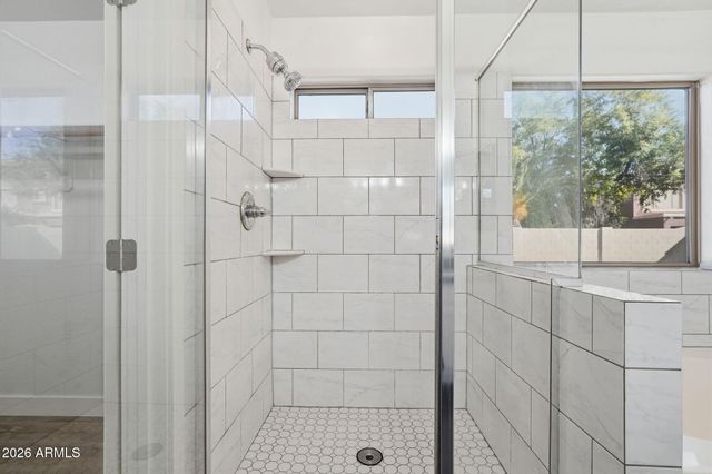 3296 E WARBLER Road, Gilbert, AZ 85297