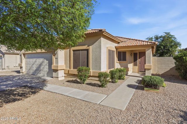 3296 E WARBLER Road, Gilbert, AZ 85297