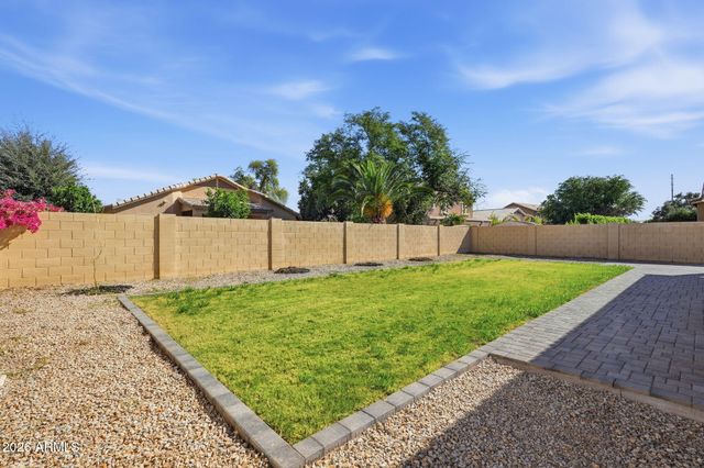 3296 E WARBLER Road, Gilbert, AZ 85297