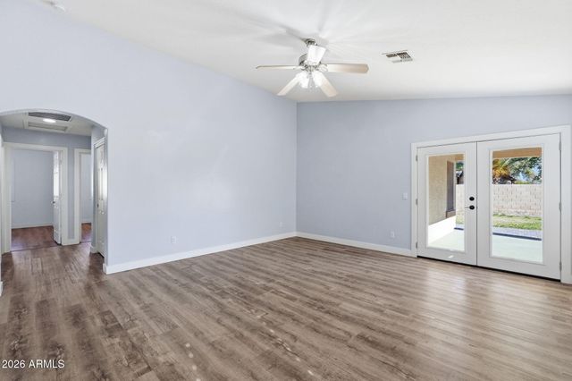 3296 E WARBLER Road, Gilbert, AZ 85297