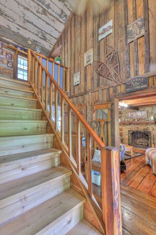 569 Hogans Branch Rd, Hendersonville, TN 37075