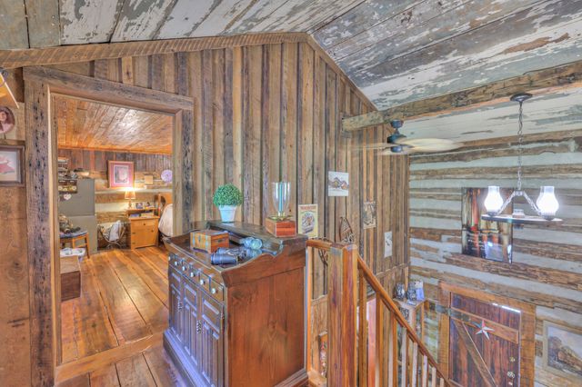 569 Hogans Branch Rd, Hendersonville, TN 37075