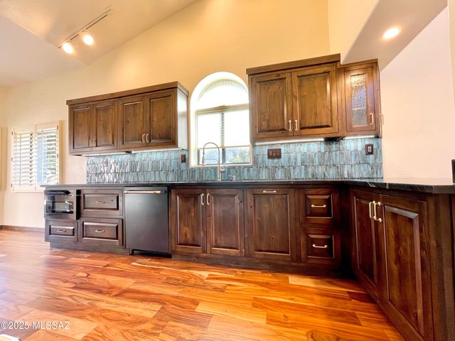 7316 E Calle Alba Serena, Tucson, AZ 85750