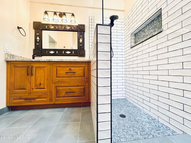 7316 E Calle Alba Serena, Tucson, AZ 85750