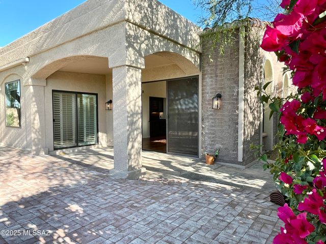 7316 E Calle Alba Serena, Tucson, AZ 85750