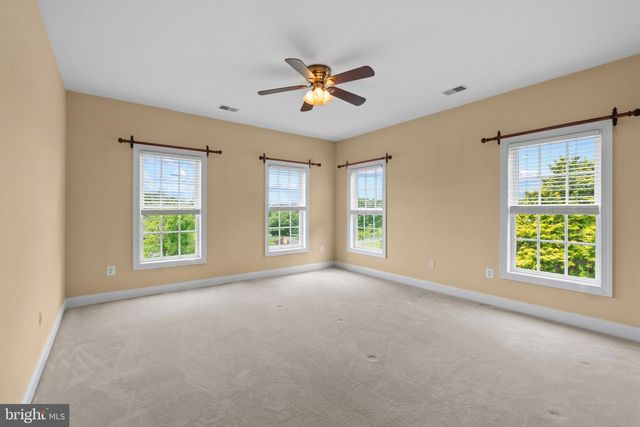 4004 MANOR OAKS RD, Phoenix, MD 21131