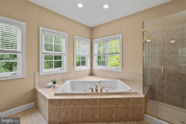 4004 MANOR OAKS RD, Phoenix, MD 21131