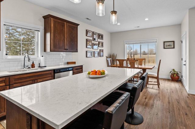 300 Pine Drive, Hankinson, ND 58041