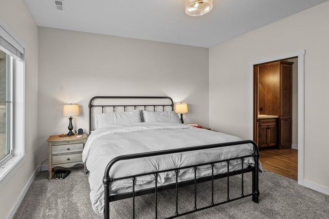 300 Pine Drive, Hankinson, ND 58041