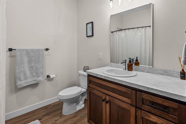 300 Pine Drive, Hankinson, ND 58041