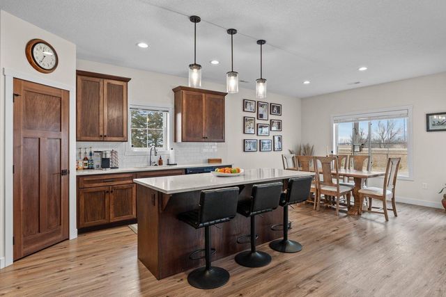 300 Pine Drive, Hankinson, ND 58041