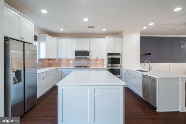 27127 HICKORY LN, Langhorne, PA 19047