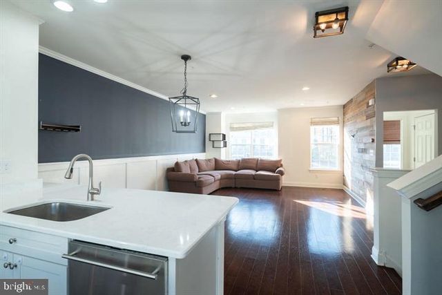 27127 HICKORY LN, Langhorne, PA 19047