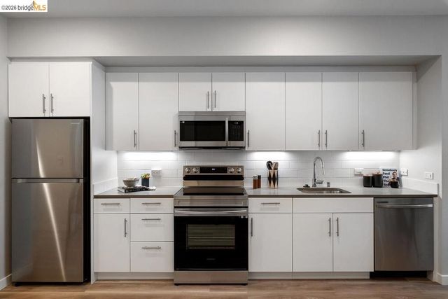260 Brooklyn Basin Way 426, Oakland, CA 94606