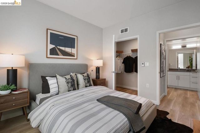 260 Brooklyn Basin Way 426, Oakland, CA 94606