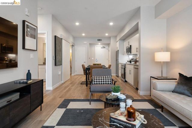 260 Brooklyn Basin Way 426, Oakland, CA 94606