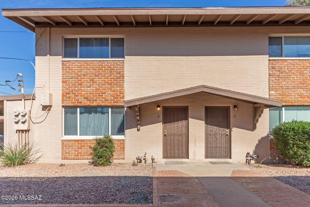 925 N Venice Ave Apt D, Tucson, AZ 85711
