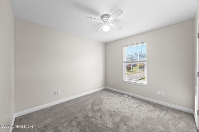 61 P J Ct, Taylorsville, KY 40071