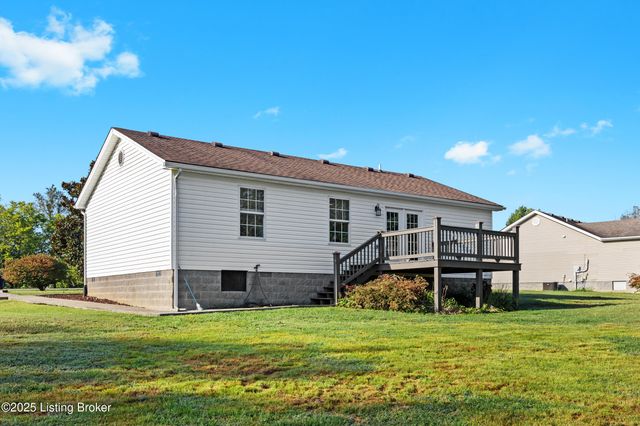 61 P J Ct, Taylorsville, KY 40071