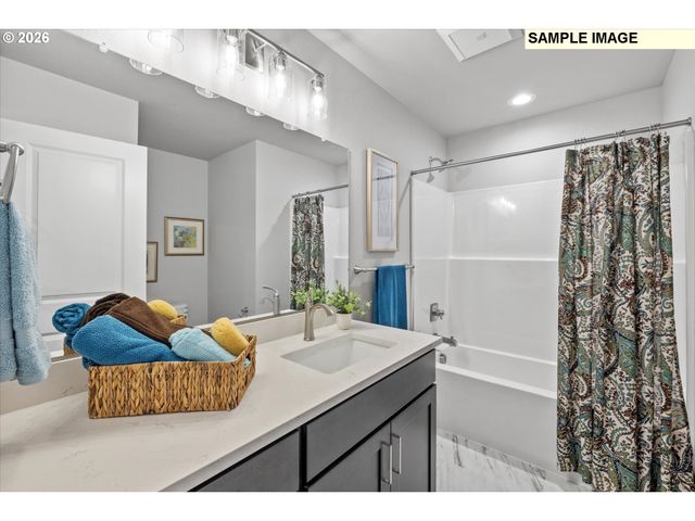 2437 Nw 1ST Dr, Gresham, OR 97030