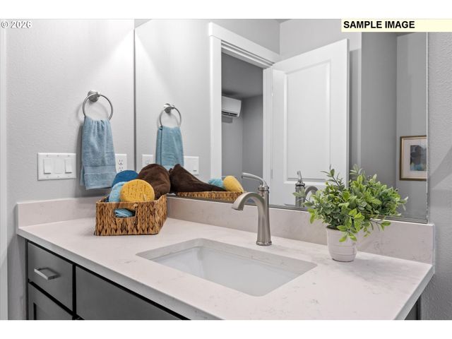 2437 Nw 1ST Dr, Gresham, OR 97030