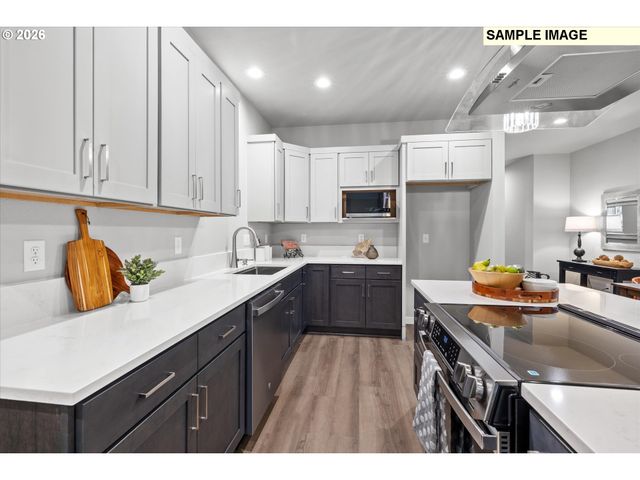 2437 Nw 1ST Dr, Gresham, OR 97030