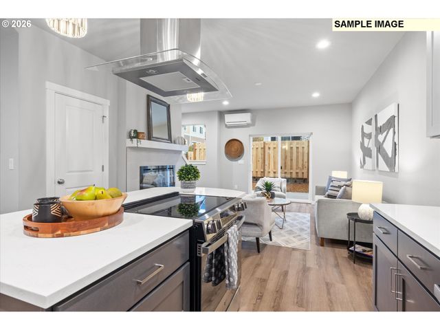 2437 Nw 1ST Dr, Gresham, OR 97030