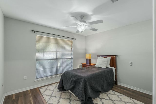 1863 Bay Pine Circle, Gulf Breeze, FL 32563