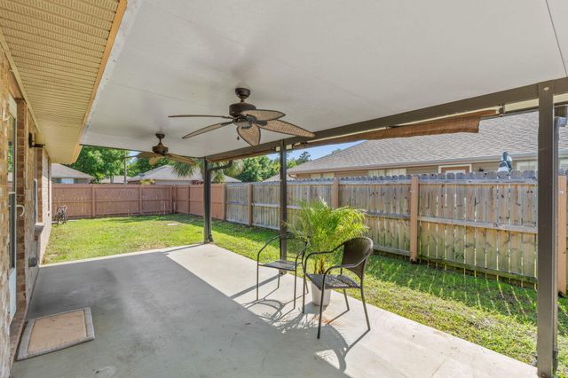 1863 Bay Pine Circle, Gulf Breeze, FL 32563