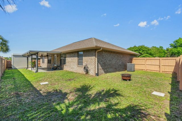 1863 Bay Pine Circle, Gulf Breeze, FL 32563