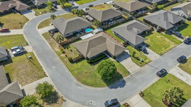 1863 Bay Pine Circle, Gulf Breeze, FL 32563