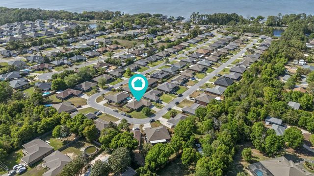 1863 Bay Pine Circle, Gulf Breeze, FL 32563