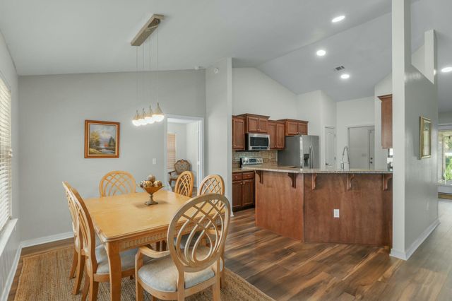 1863 Bay Pine Circle, Gulf Breeze, FL 32563